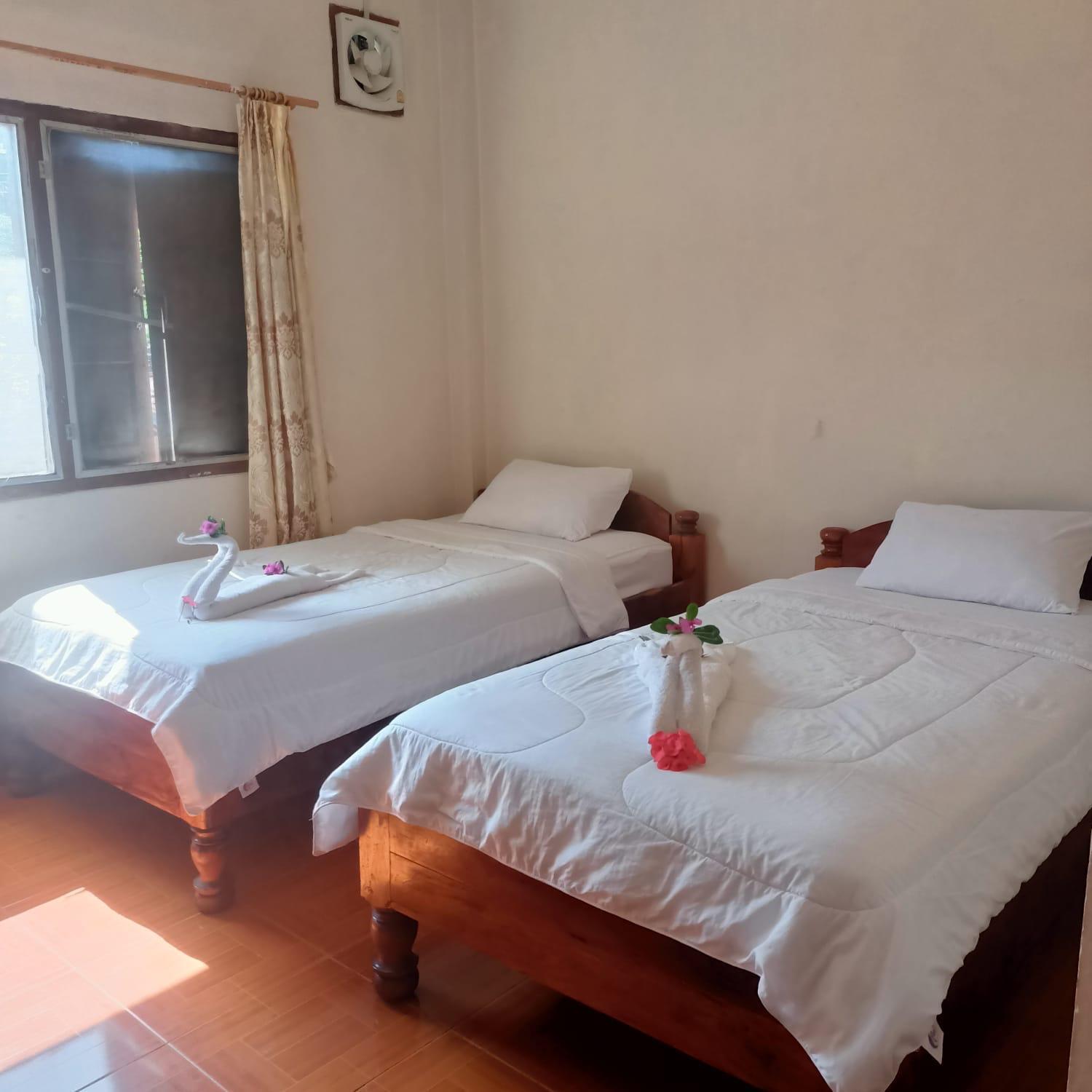 Phonephithak Guesthouse Pakbeng Bagian luar foto