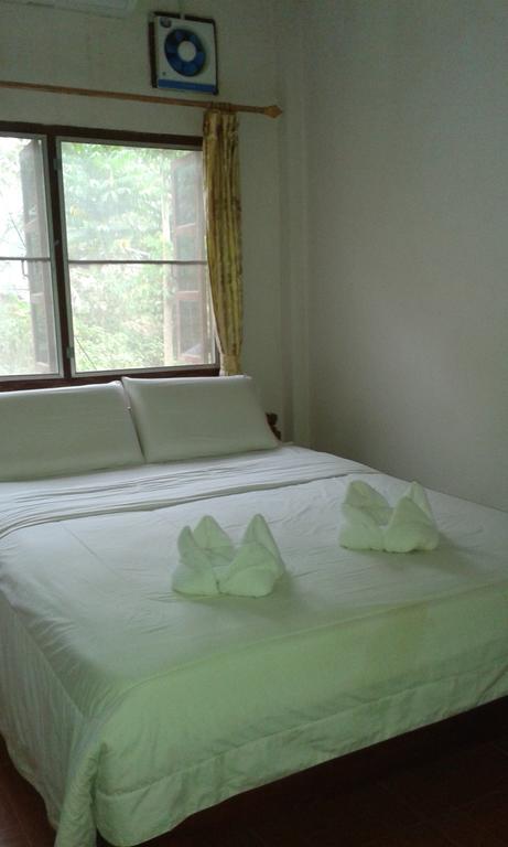 Phonephithak Guesthouse Pakbeng Bagian luar foto